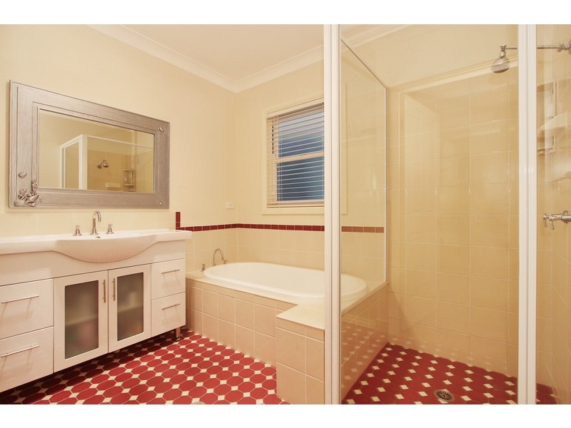 7 Wallaby Rocks Lane, Uralla NSW 2358