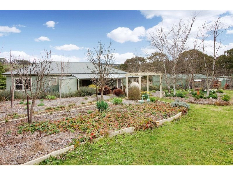 7 Wallaby Rocks Lane, Uralla NSW 2358