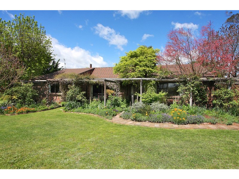 47 Bellewood Road, Armidale NSW 2350