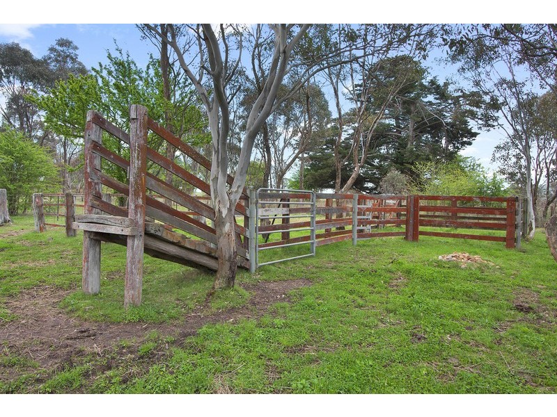 47 Bellewood Road, Armidale NSW 2350