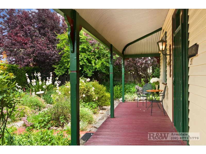 97 Bridge Street, Uralla NSW 2358