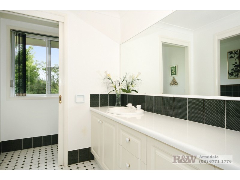 4 Sandon Close, Uralla NSW 2358