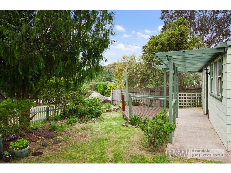 24 Fitzroy Street, Uralla NSW 2358