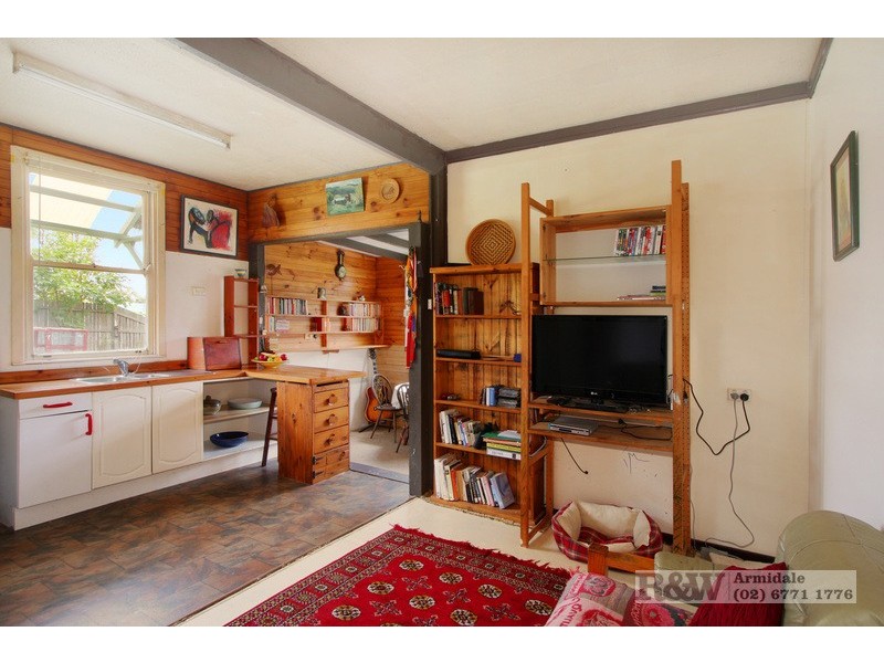 24 Fitzroy Street, Uralla NSW 2358