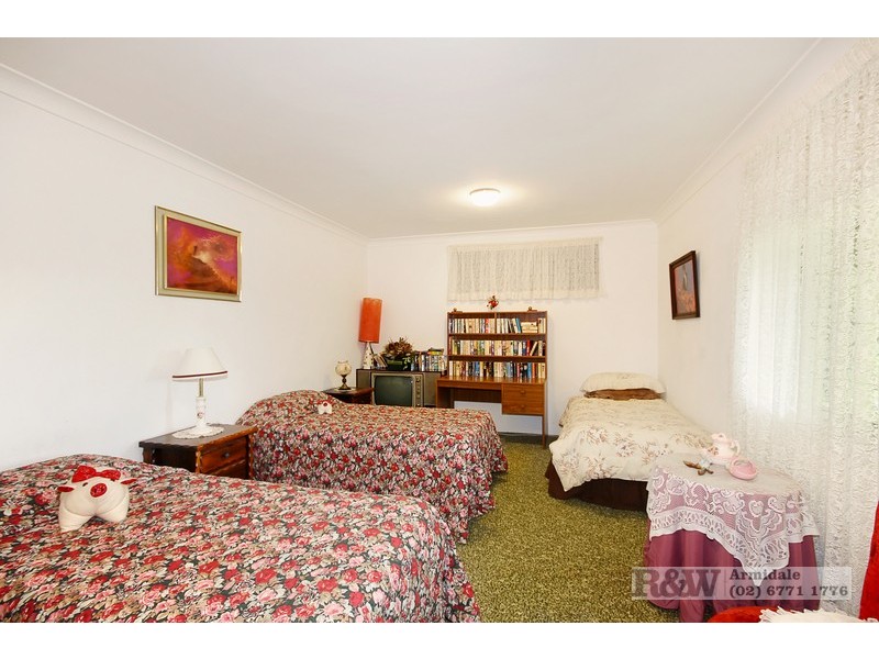 20 Inces Road, Armidale NSW 2350