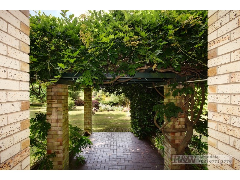 20 Inces Road, Armidale NSW 2350