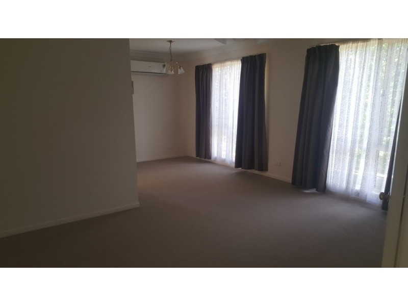 1 Peters Place, Armidale NSW 2350