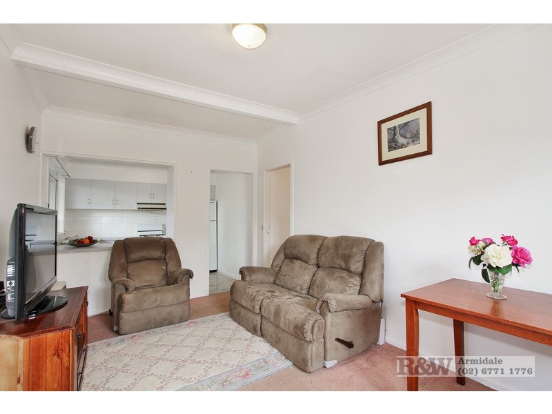 2/22 Butler Lane, Armidale NSW 2350