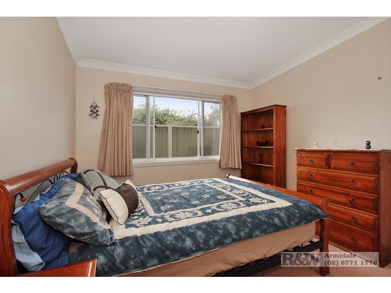 2/22 Butler Lane, Armidale NSW 2350