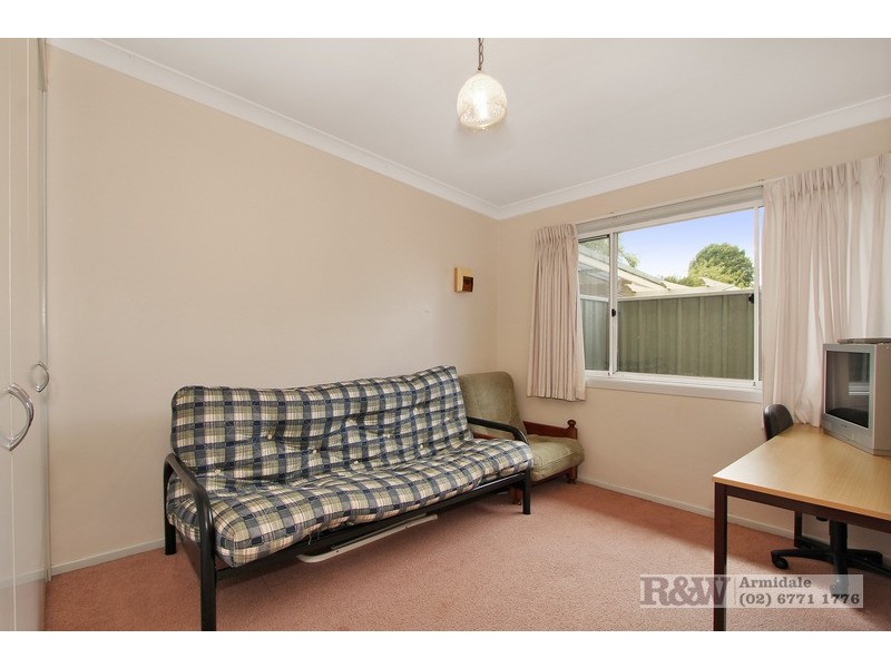 2/22 Butler Lane, Armidale NSW 2350