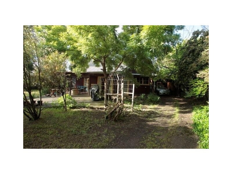 271 Dumaresq Street, Armidale NSW 2350