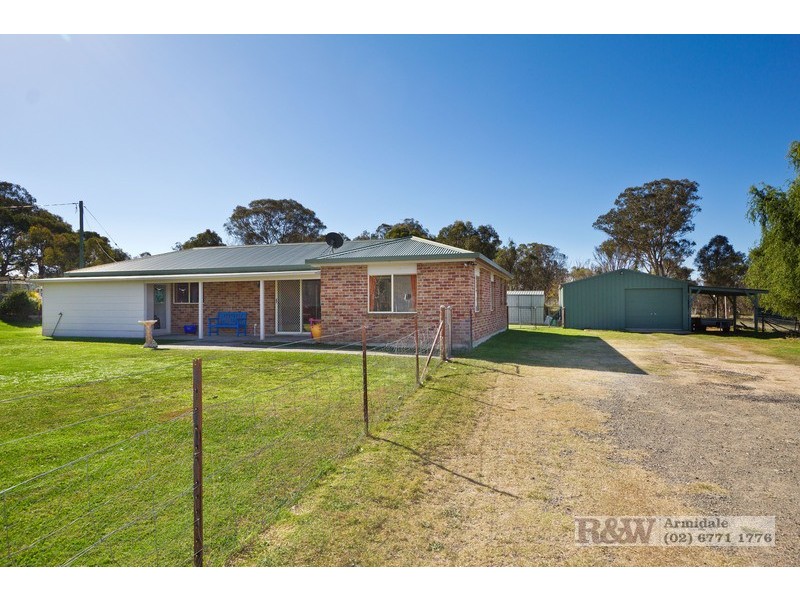 12 Panhandle Road, Uralla NSW 2358