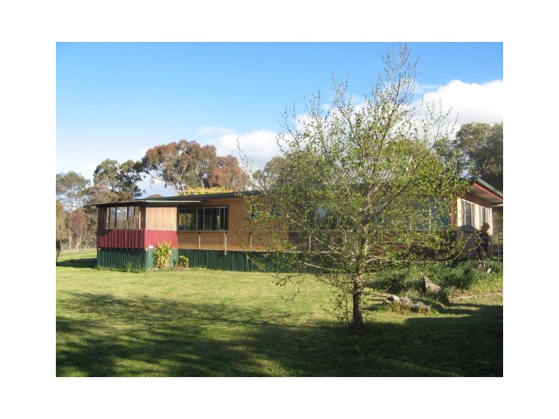 42 Quartz Gully Road, Uralla NSW 2358