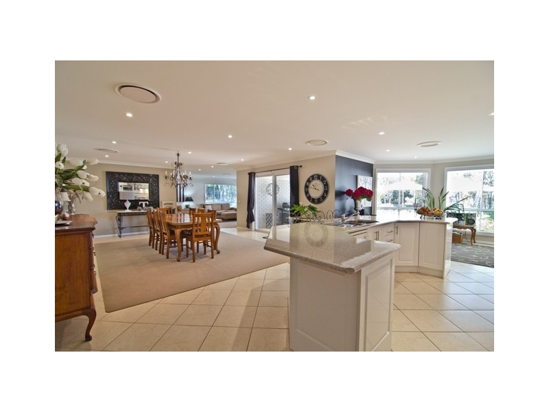 3 McCarthy Crescent, Armidale NSW 2350