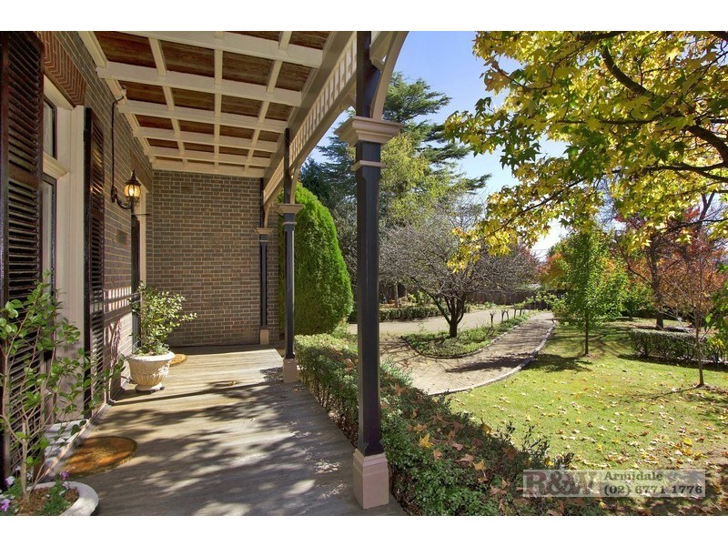 108 Mann Street, Armidale NSW 2350