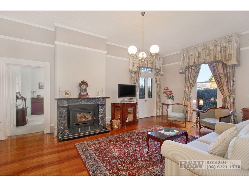 108 Mann Street, Armidale NSW 2350