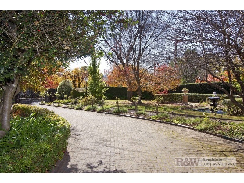 108 Mann Street, Armidale NSW 2350