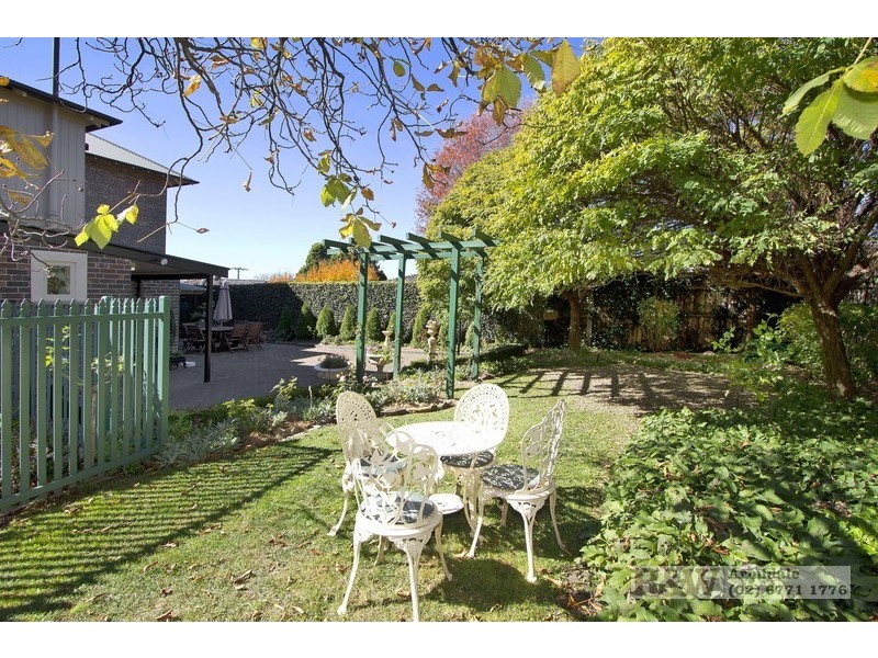 108 Mann Street, Armidale NSW 2350