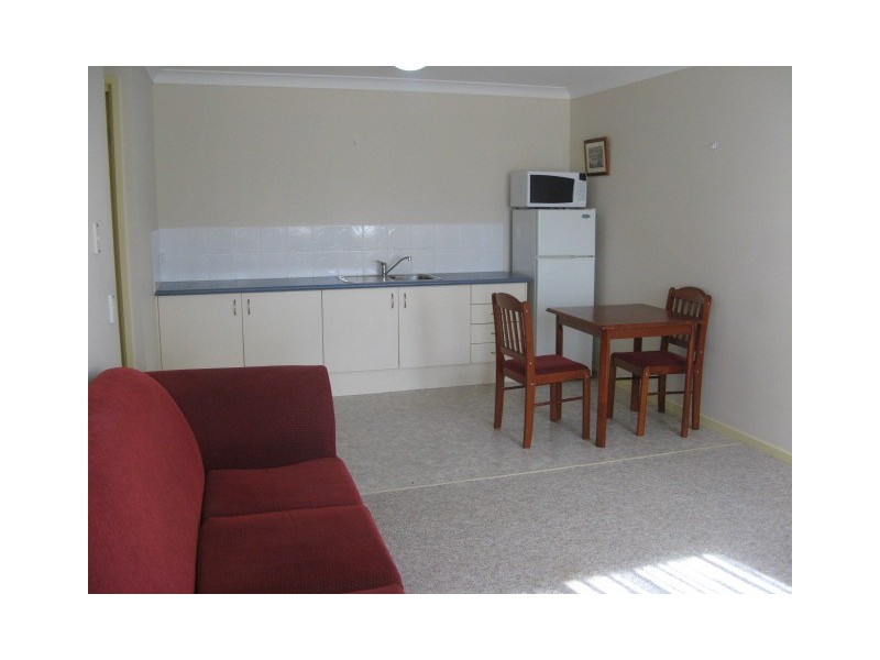 37/80 Queen Elizabeth Drive, Armidale NSW 2350