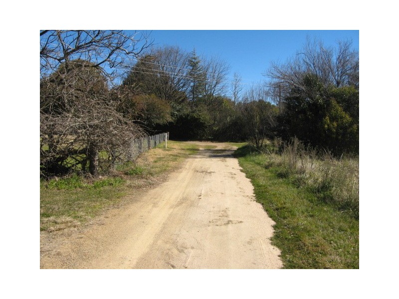 301 Thunderbolts Way, Rocky River NSW 2358