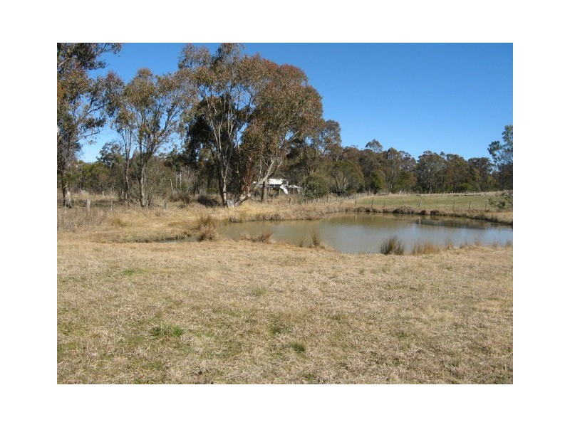 301 Thunderbolts Way, Rocky River NSW 2358