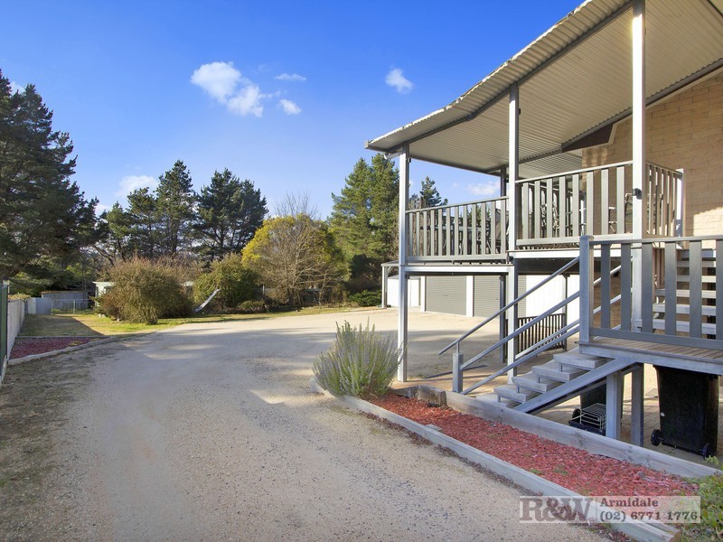 13-15 Rowan Avenue, Uralla NSW 2358