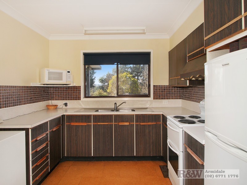 13-15 Rowan Avenue, Uralla NSW 2358