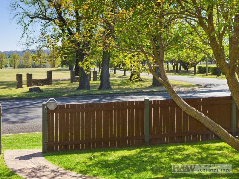 42 Kirkwood Street, Armidale NSW 2350