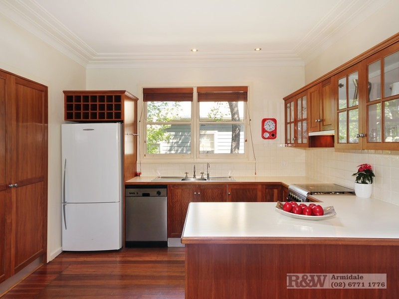 42 Kirkwood Street, Armidale NSW 2350