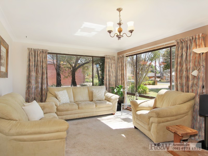 8 Bowman Avenue, Armidale NSW 2350