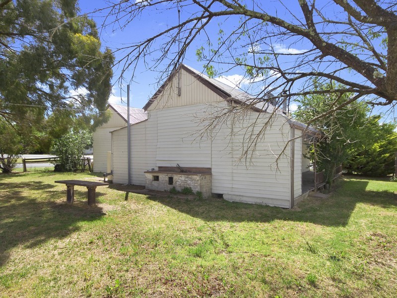 154 Bridge Street, Uralla NSW 2358