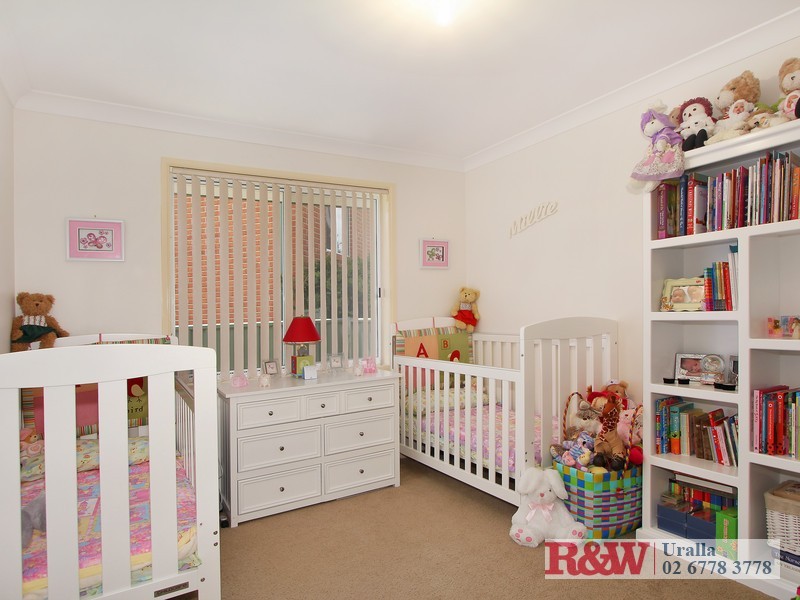 16 Hill Street, Uralla NSW 2358