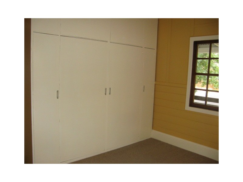 14 Drummond Ave, Armidale NSW 2350