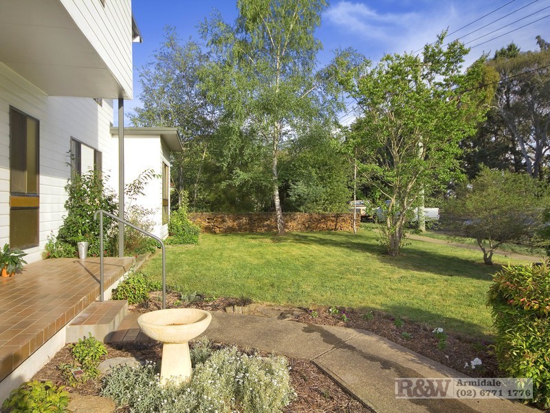 21 Duval Street, Armidale NSW 2350