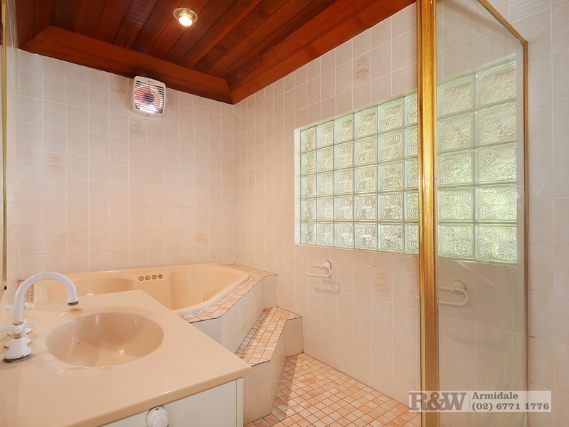 21 Duval Street, Armidale NSW 2350
