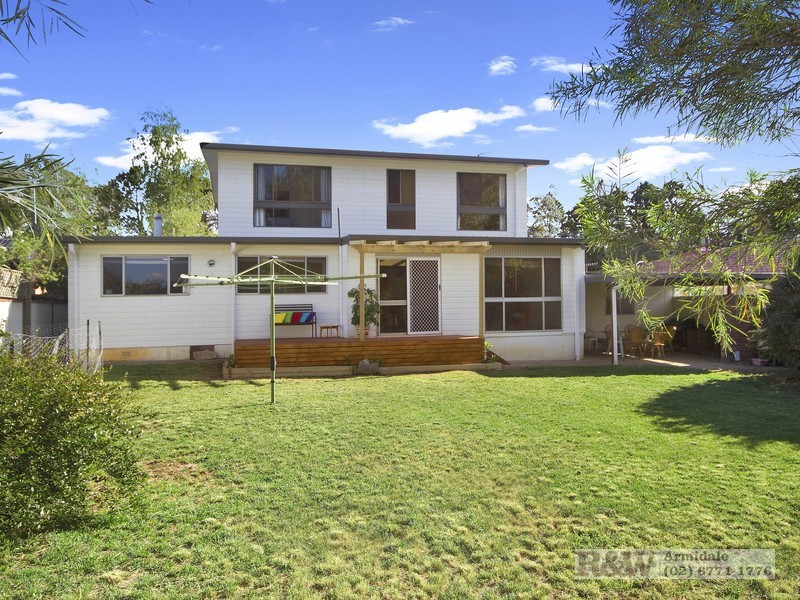 21 Duval Street, Armidale NSW 2350