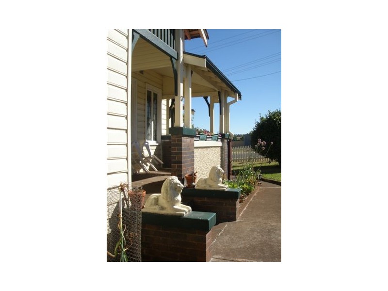 13 Bridge Street, Uralla NSW 2358