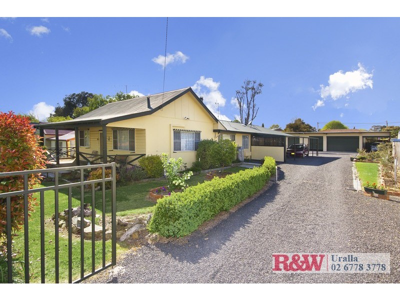 54 Queen Street, Uralla NSW 2358
