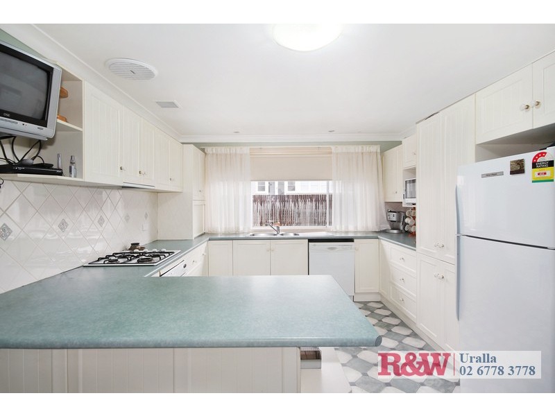 54 Queen Street, Uralla NSW 2358