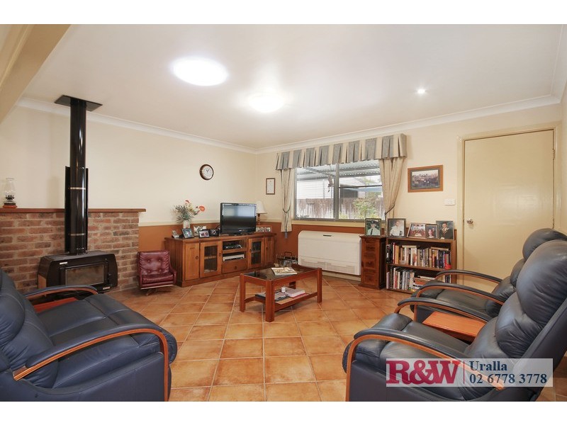 54 Queen Street, Uralla NSW 2358