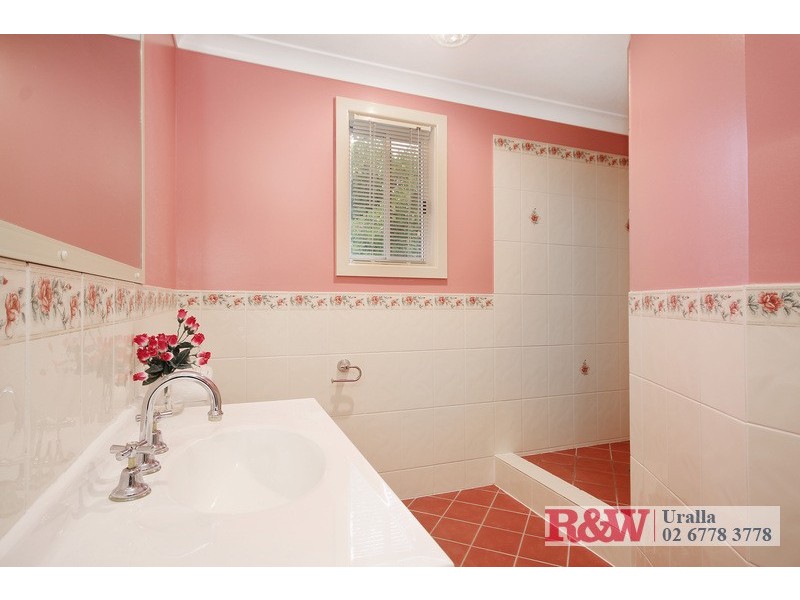 54 Queen Street, Uralla NSW 2358