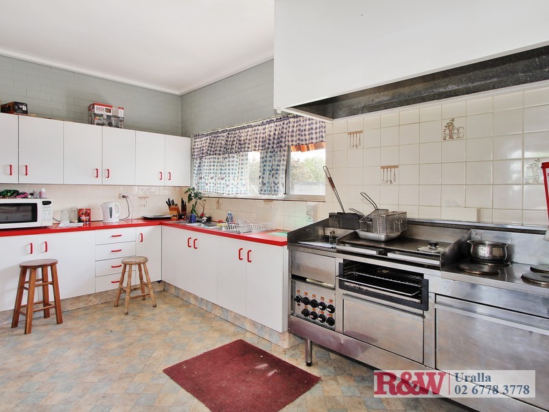 133 Bridge Street, Uralla NSW 2358