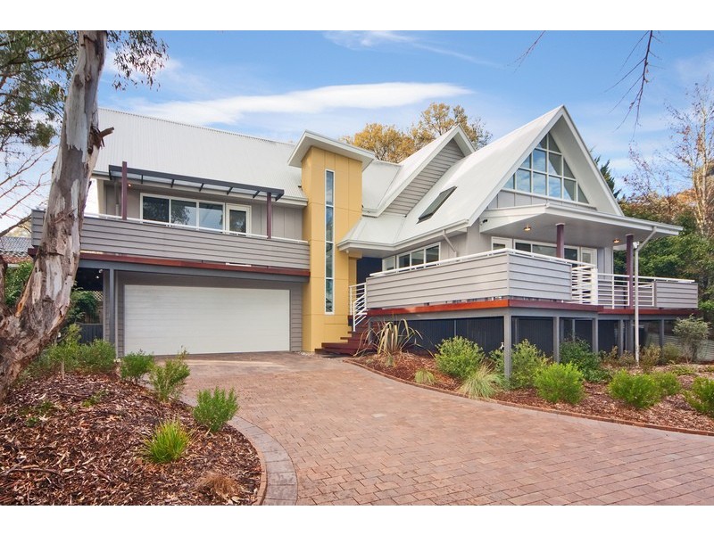 9 Oak Tree Drive, Armidale NSW 2350