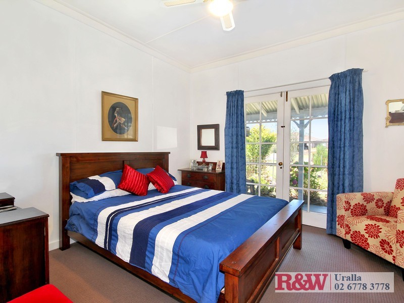 22 McCrossin Street, Uralla NSW 2358