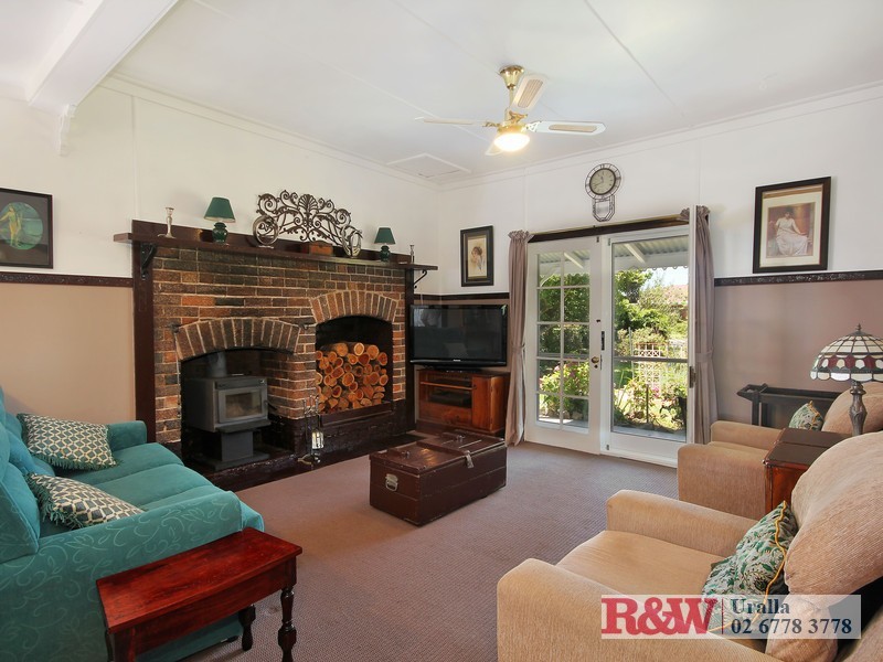 22 McCrossin Street, Uralla NSW 2358