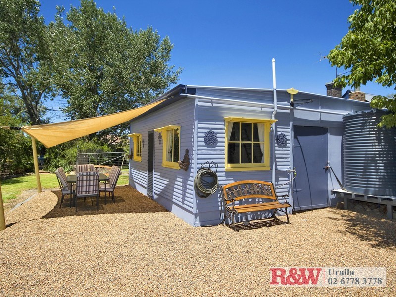 22 McCrossin Street, Uralla NSW 2358