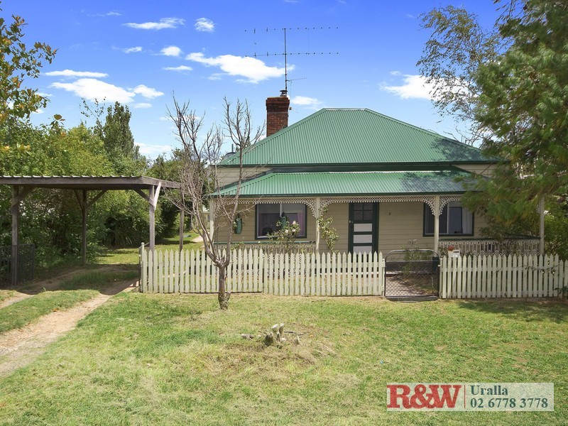 4a East Street, Uralla NSW 2358