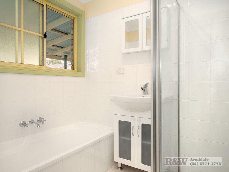 12 McKenzie Street, Uralla NSW 2358