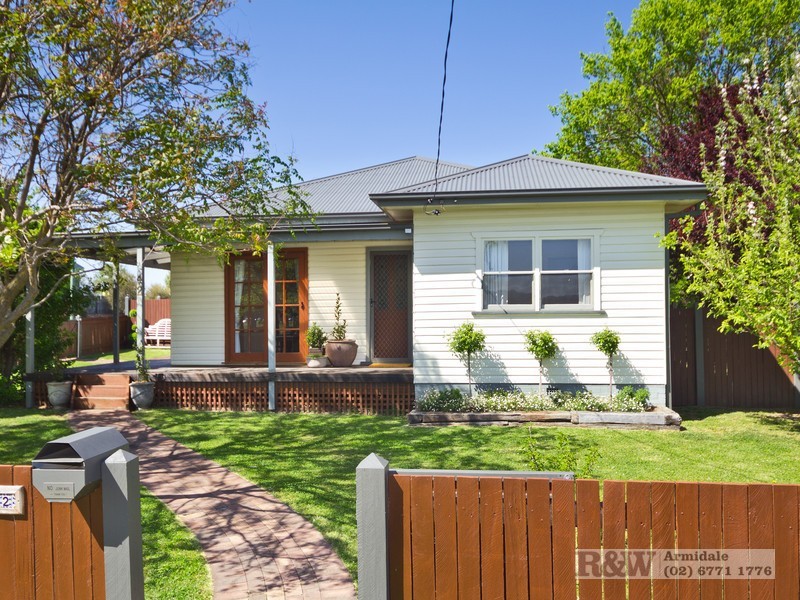 42 Kirkwood Street, Armidale NSW 2350