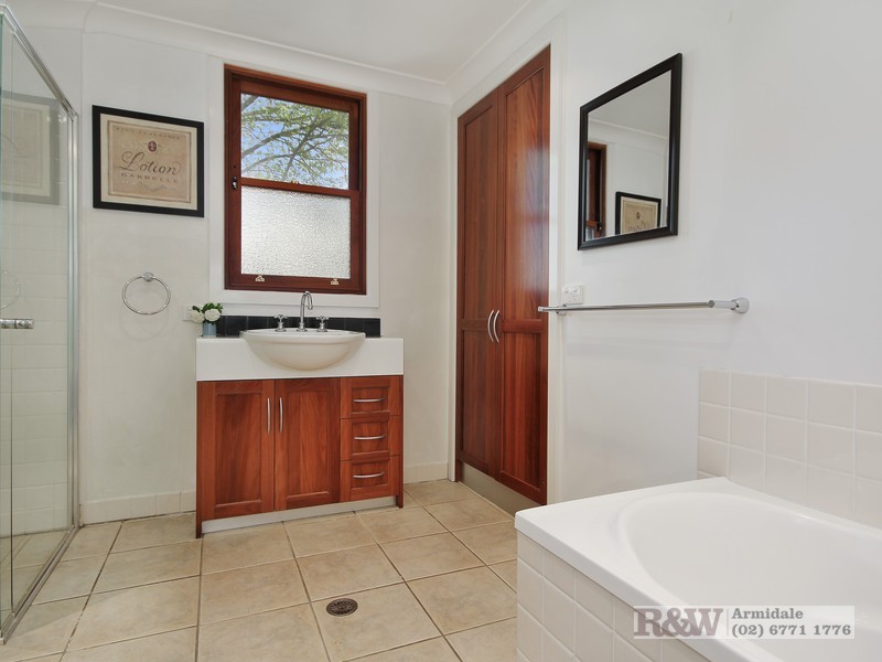 42 Kirkwood Street, Armidale NSW 2350